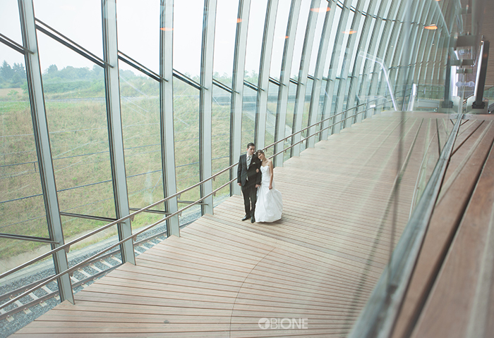 Photo de couple dans une gare