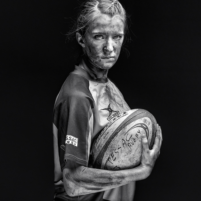 Joueuse de rugby - photographie artistique par Antoine Dominique