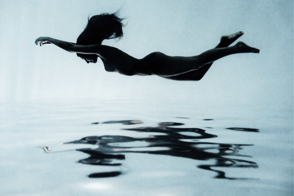 Livre : Les secrets du portrait underwater, par Alison Bounce
